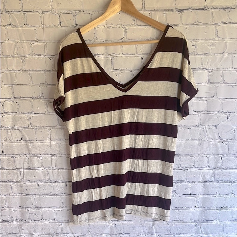 Banana republic purple &‎ cream striped short sleeve top women’s size S